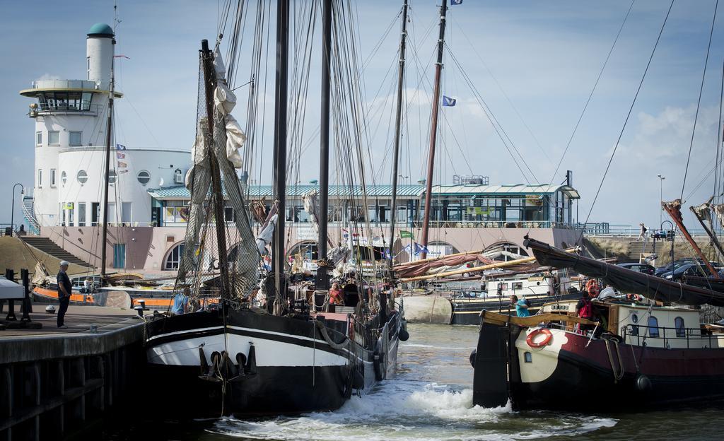 "De Bank" - Hotel Apartments Harlingen Eksteriør bilde